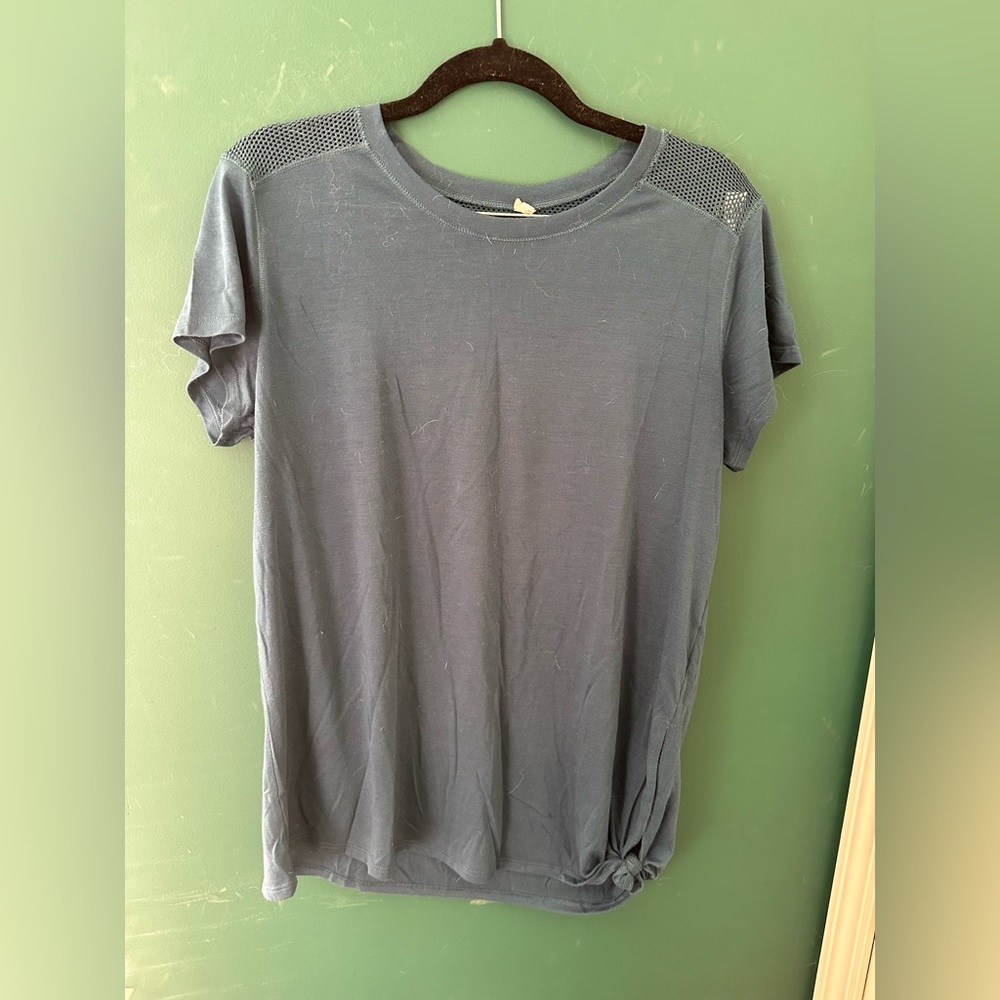 Old Navy Active Shirt Size L